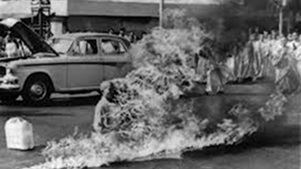 L’immolation comme mode de résolution des conflits