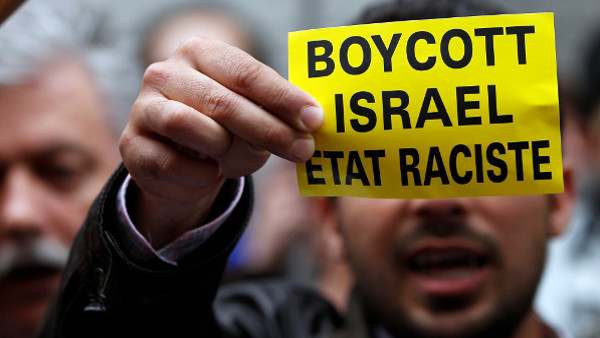 Le sionisme en guerre contre nos libertés : l’appel au boycott désormais interdit en France !