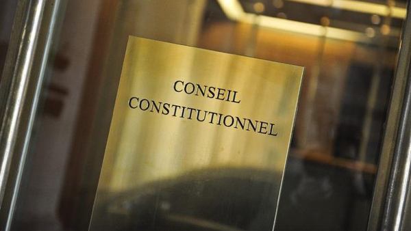 Saisine : qui sont ces 17 députés qui déshonorent la démocratie ?