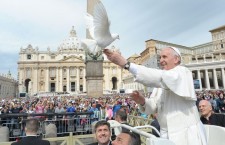 Le Pape dénonce « le fétichisme de l’argent » (Le Figaro)