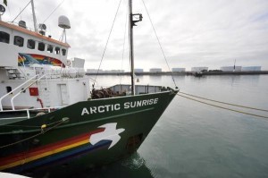 Rassemblement de soutien aux militants de Greenpeace (5 octobre 2013)